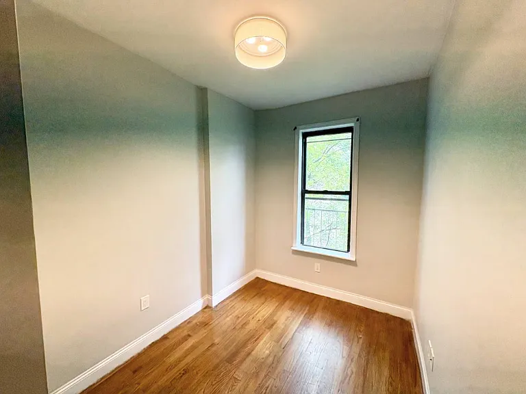 89 Kingston Ave #4L — Photo 14