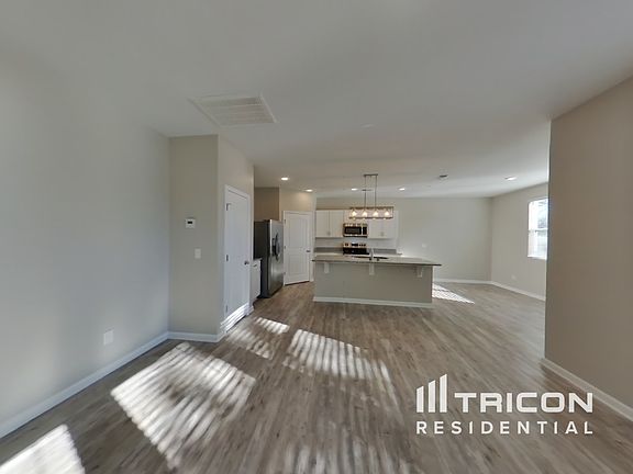 3rd image of 149 Victory Cir