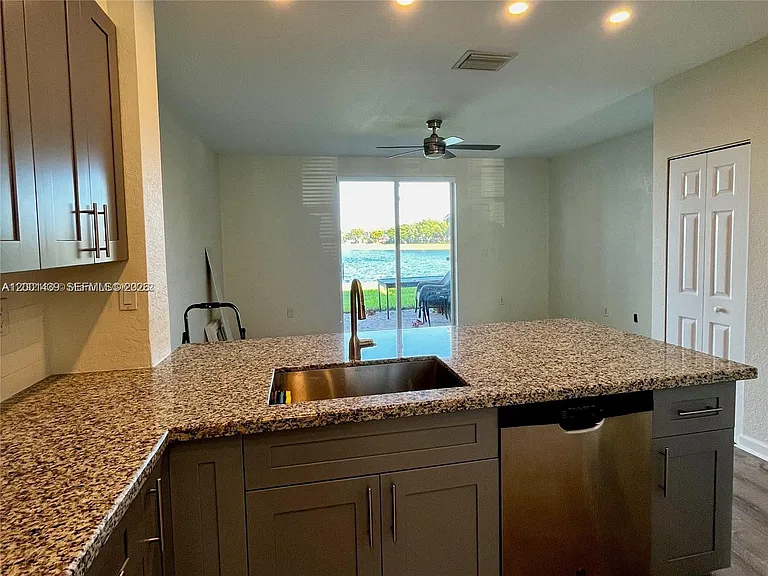 9123 SW 227th St #4 — Photo 7