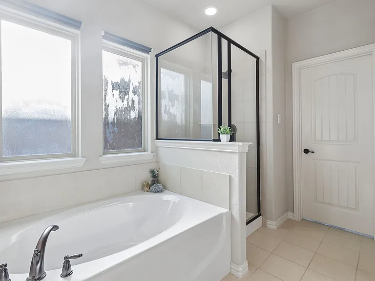 1545 Tanglewood Trl — Photo 17
