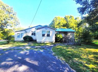 60 Russ Haven Dr, Springville, TN 38256