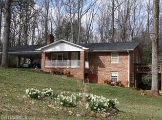 146 King Park Cir, Mount Airy, NC 27030