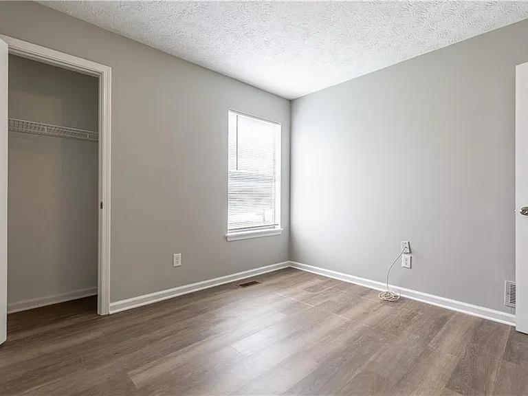 409 Arnold Rd — Photo 23