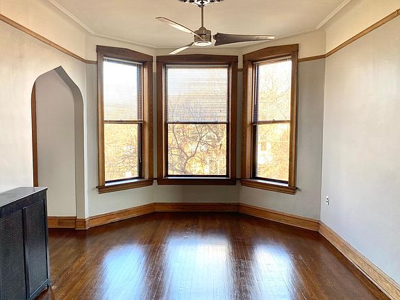 3rd image of 1729 W Berteau Ave #2
