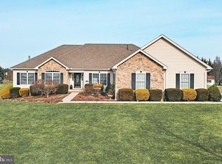 210 Amanda Dr, Littlestown, PA 17340