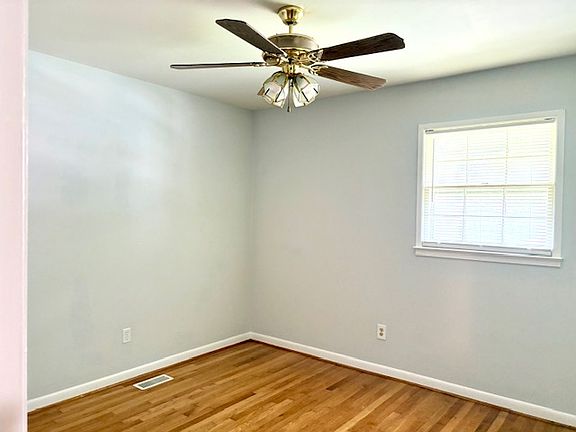 5th image of 861 Cascade Dr