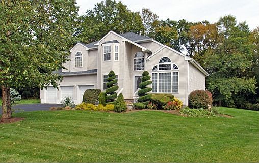 1st image of 17 Galloway Ct