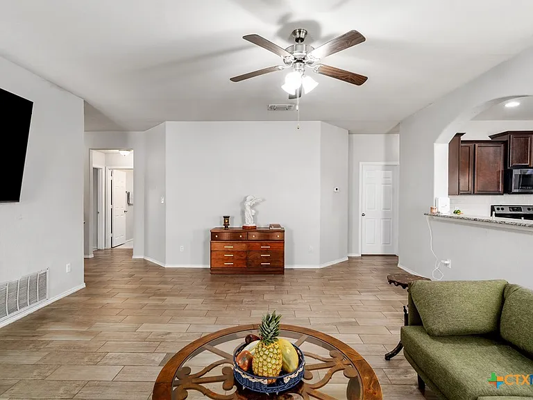 5634 Stonehaven Dr — Photo 17