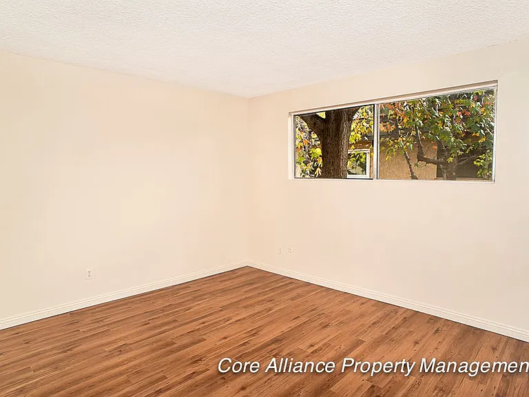 17151 Roscoe Blvd #18 — Photo 14