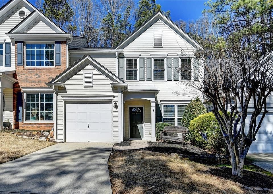 1st image of 221 Kenninghall Ln SE