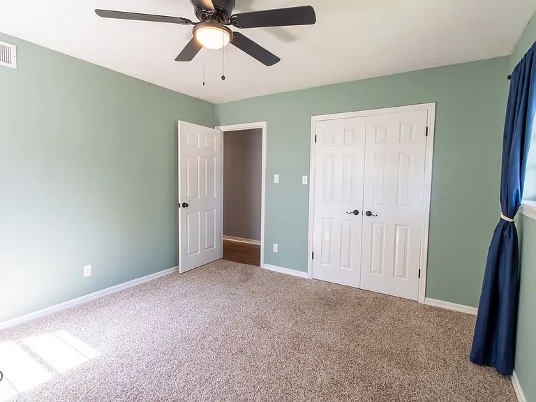 1535 Primrose Dr — Photo 25