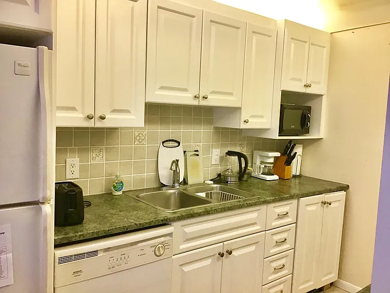 4004 Exeter Dr #A — Photo 8