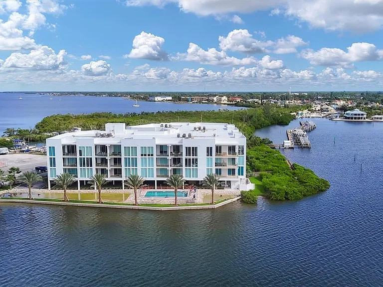 1375 Beach Rd #311 — Photo 45