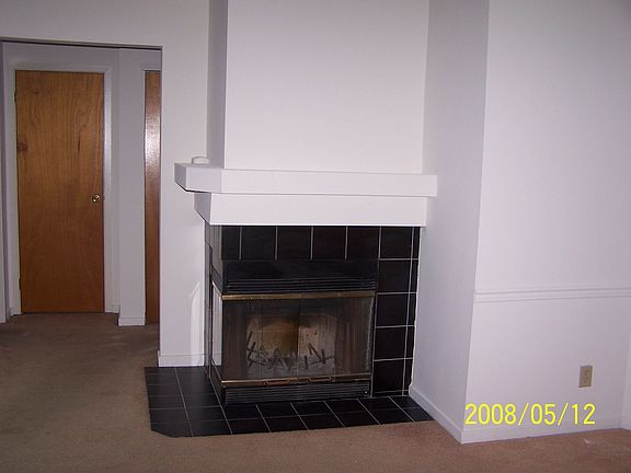 Living room 2 sided f/p