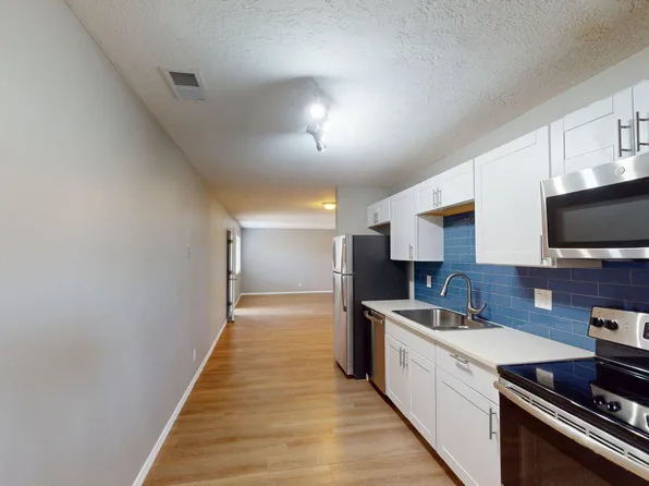 Completely Remodeled 2 Bed 2 Bath Apartment on Conchas Park, 9420 Lexington Ave NE APT 15, Albuquerque, NM 87112