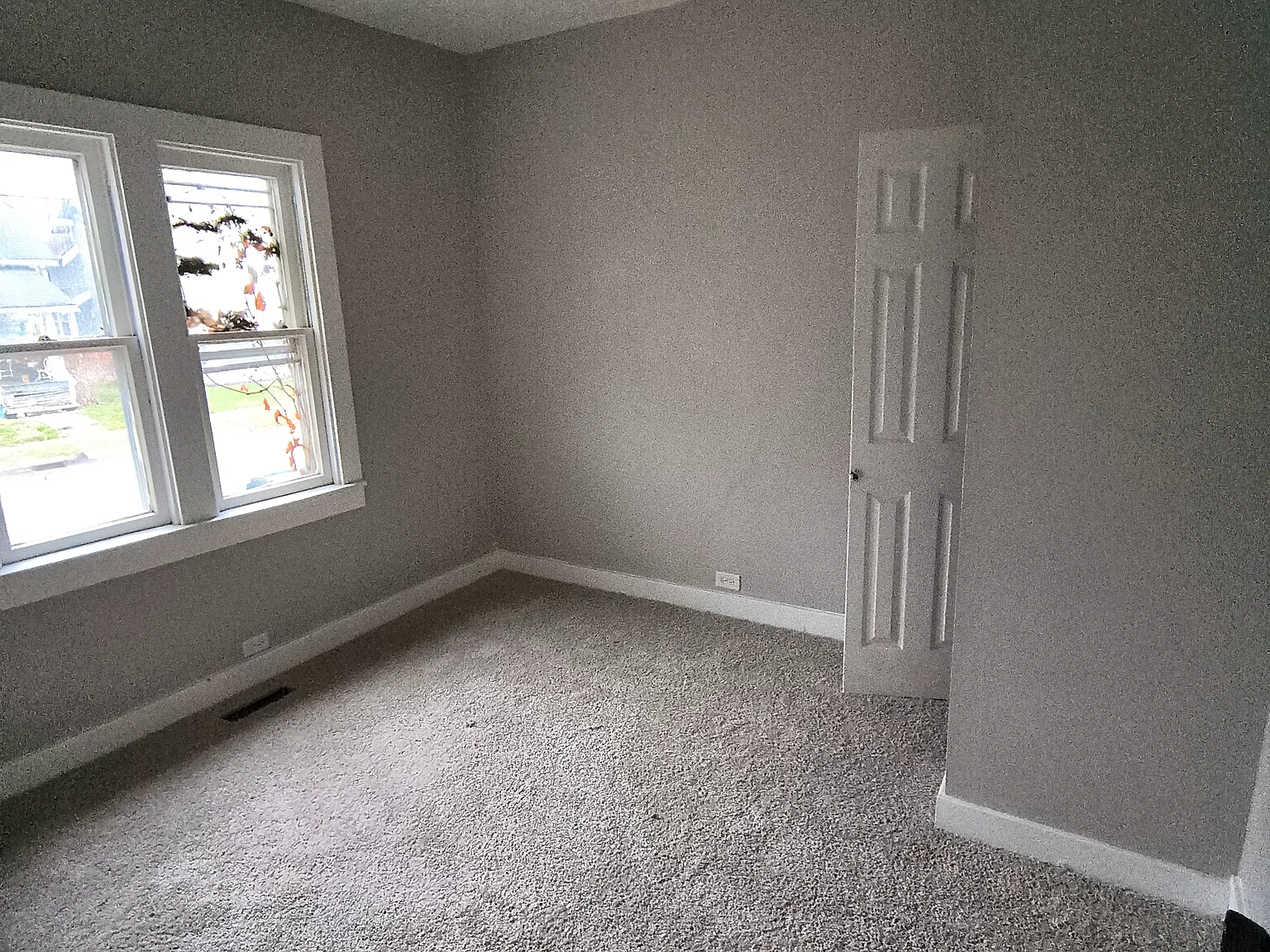 3 bed, 1188 sqft, $1,200 — Photo 3
