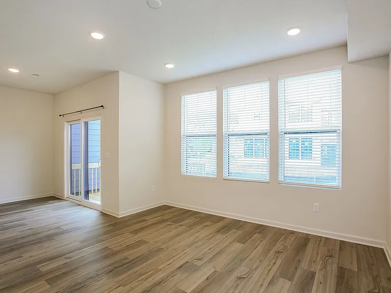 9738 Behner Dr — Photo 7
