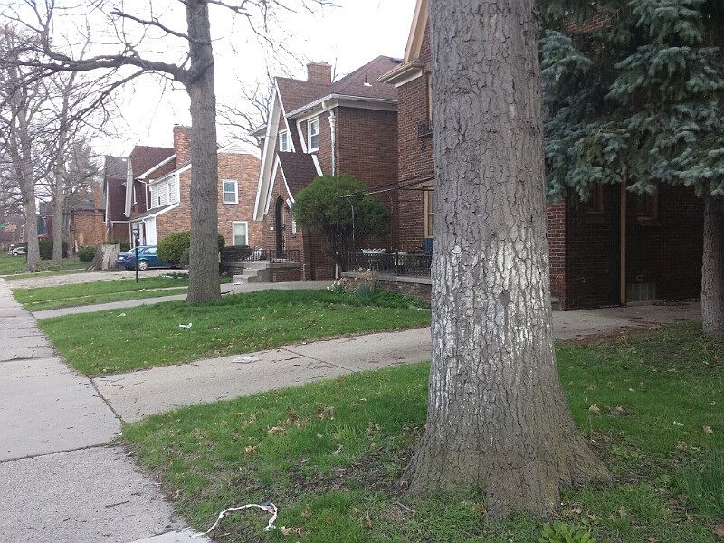 2nd image of 16218 Ohio St