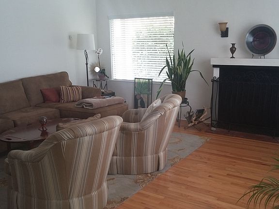 3rd image of 121 W Mason St APT 1