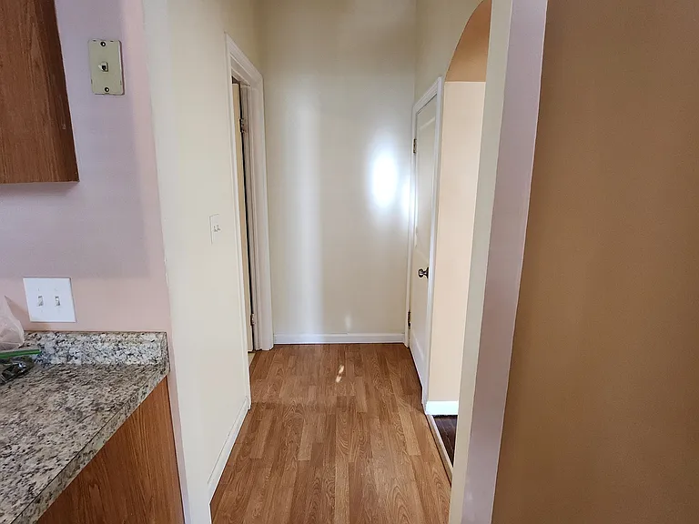 55-57 Fairview Ave #B — Photo 10