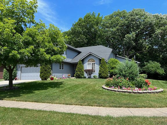 2nd image of 629 Asbury Ct