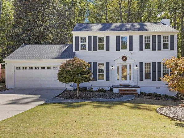 5768 Shawn Ter, Peachtree Corners, GA 30092