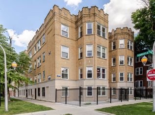 3051 W Argyle St APT 2, Chicago, IL 60625