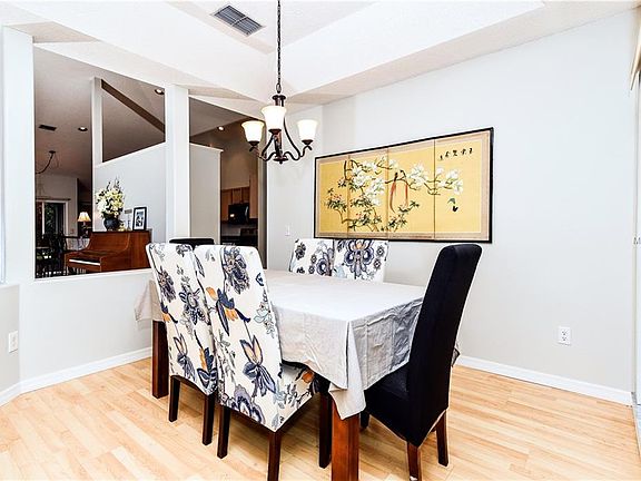 2nd image of 12684 Lakebrook Dr