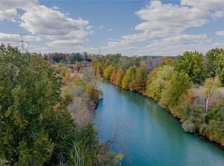 11511 N Johnson Rd, Beloit, OH 44609