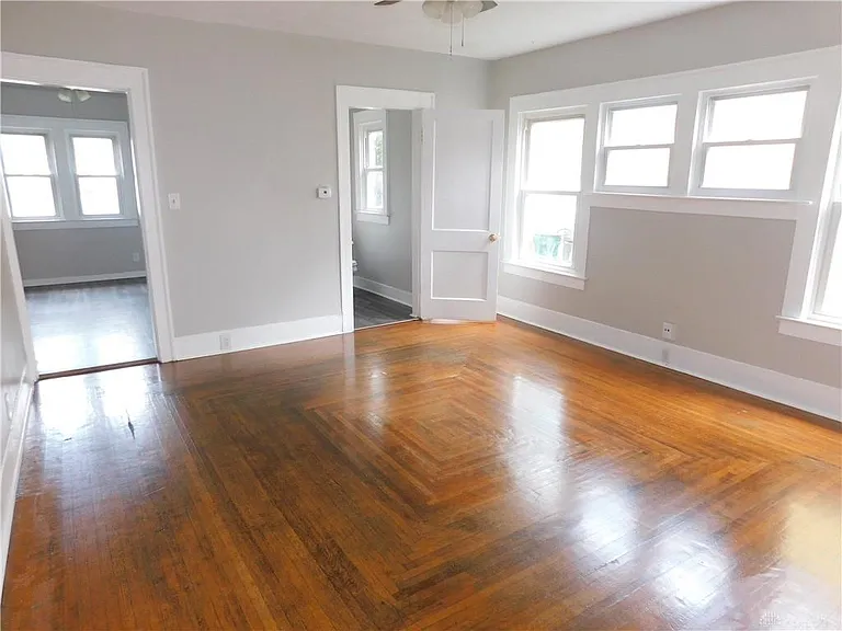 614 Stanton Ave — Photo 5