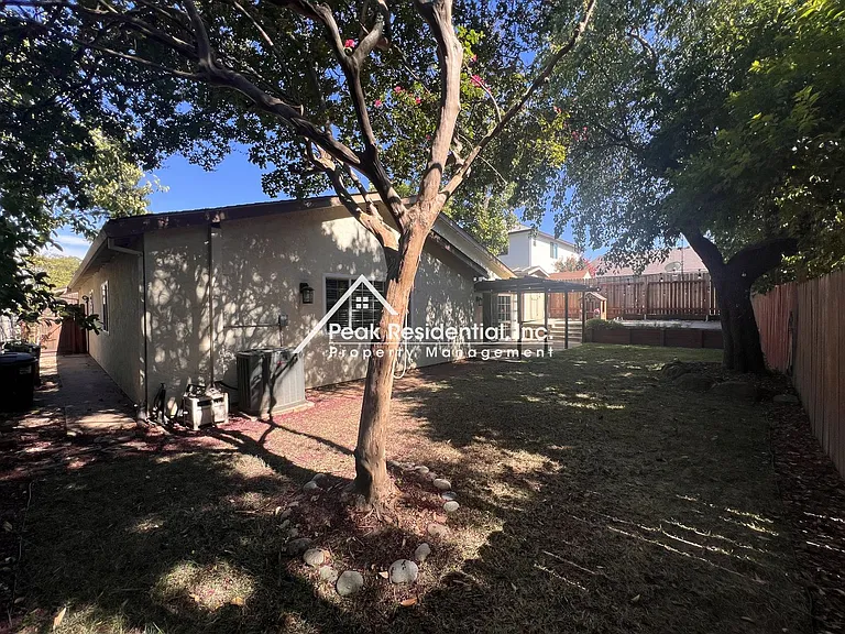 5541 Walnut Ave — Photo 25