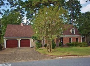 2 Reynard Ct, Little Rock, AR 72227