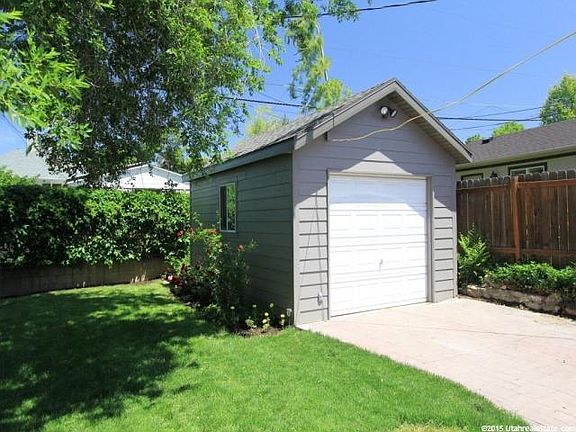 3rd image of 1337 E Kensington Ave
