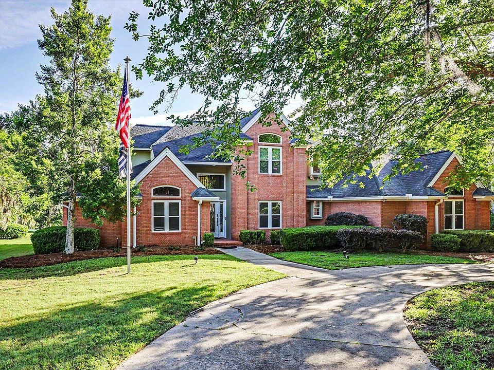 1st image of 610 Summerbrooke Dr