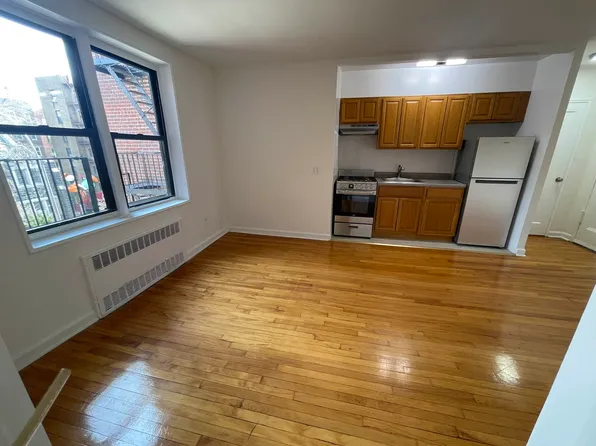 80-08 35th Ave #3N, Jackson Heights, NY 11372