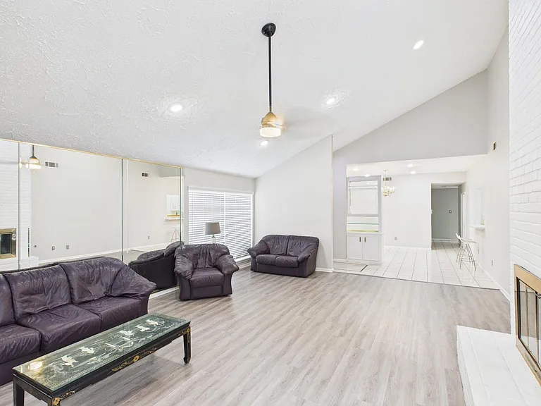 7611 Hopewell Ln — Photo 8