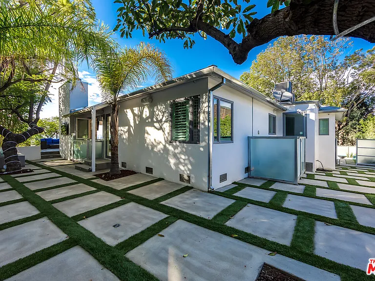 3490 Wonder View Pl — Photo 11
