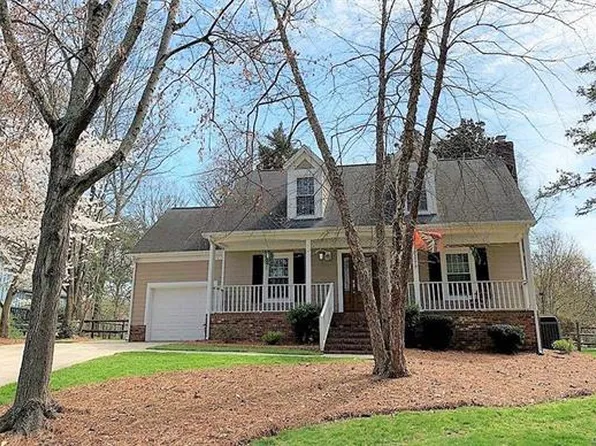 4007 Meadowridge Dr, Charlotte, NC 28226