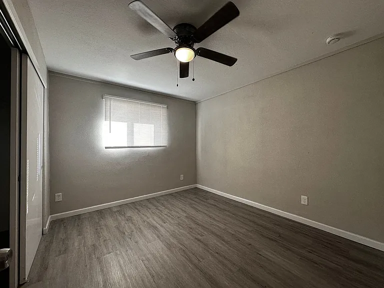 416 W 12th St #8 — Photo 13