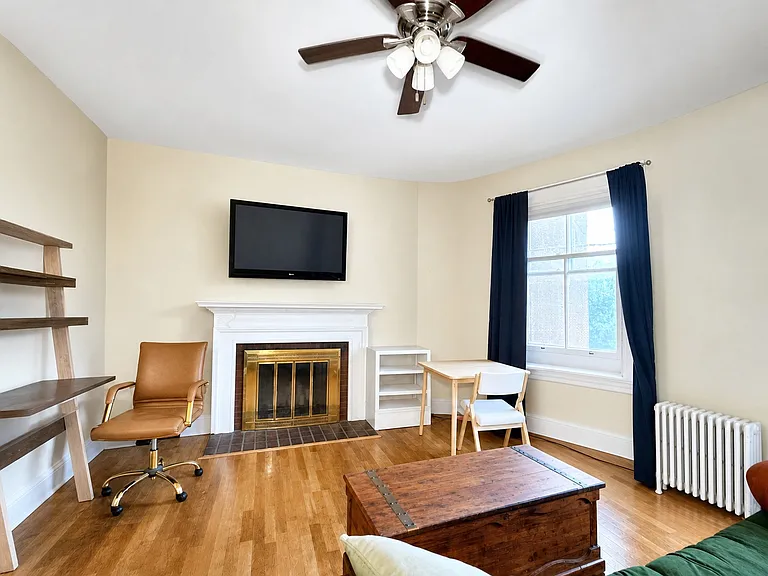 244 Beacon St #3C — Photo 2