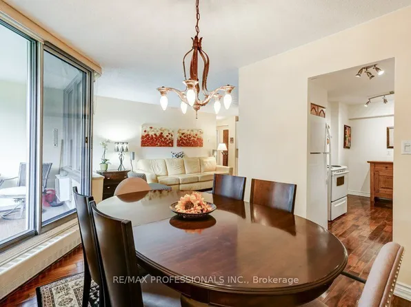 420 Mill Rd #112, Toronto, ON M9C 1Z1