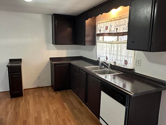 4th image of 6139 E River Run Drive