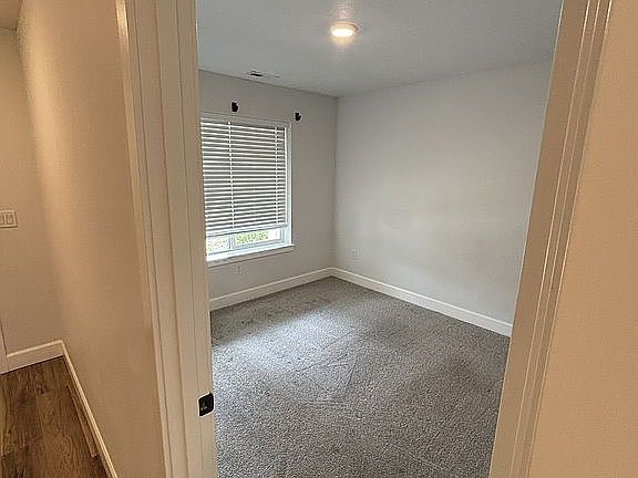5th image of 2237 NE 5th St