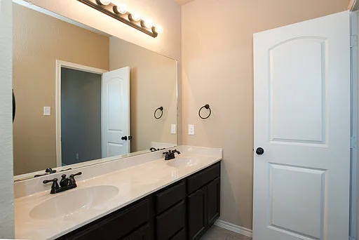 3723 Vista Cove Dr — Photo 8