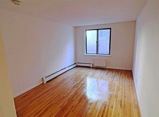 411 W 24th St #4B, New York, NY 10011