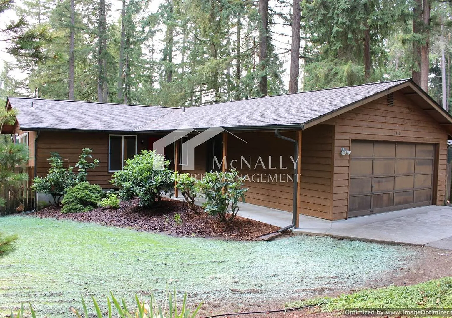 Charming 3-Bedroom Rambler with Spacious Yard and RV Parking — Photo 1