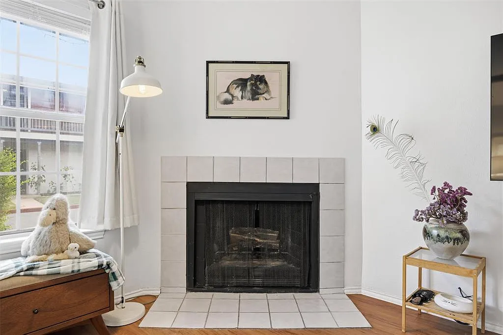 2 bed, 977 sqft, $2,350 — Photo 4