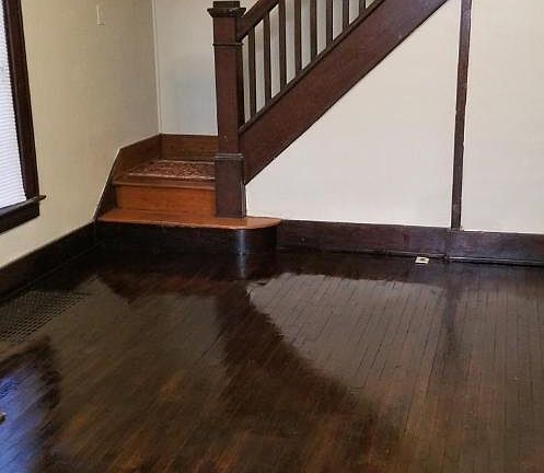 4th image of 215 N 19th St #215