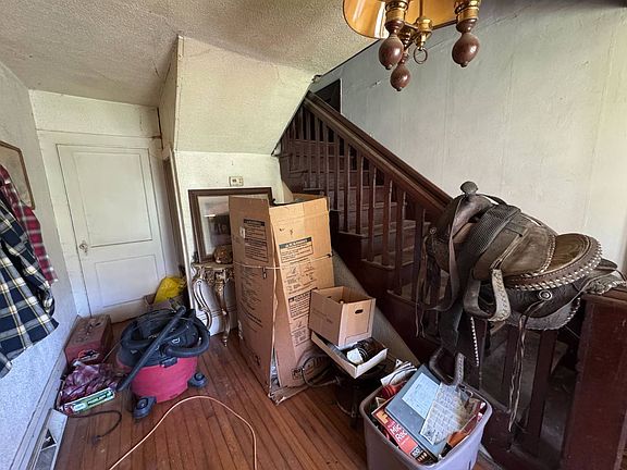 3rd image of 25163 Rich Valley Rd