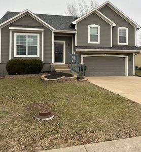 565 S Cedar St, Gardner, KS, 66030
